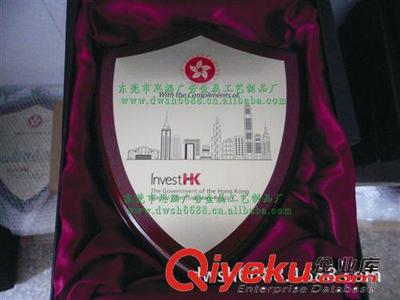 供應(yīng)生產(chǎn)經(jīng)商授權(quán)牌,會(huì)員牌,參觀紀(jì)念牌,歡迎來電訂購-東莞市虎門思涵廣告展覽器材商行提供供應(yīng)生產(chǎn)經(jīng)商授權(quán)牌,會(huì)員牌,參觀紀(jì)念牌,歡迎來電訂購的相關(guān)介紹、產(chǎn)品、服務(wù)、圖片、價(jià)格東莞市虎門思涵廣告展覽器材商行、各種金屬標(biāo)牌;指示牌;立牌;五金資料架;金屬貨架;有機(jī)亞克力制品;隔離防護(hù)欄;酒店用品;獎(jiǎng)牌;燈具展示架;酒水牌;便攜式廣告器材