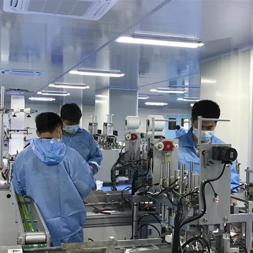 柏堡龍醫(yī)療防護用品批量生產(chǎn)線上線下銷售節(jié)節(jié)攀升廣東柏堡龍股份今天面對現(xiàn)階